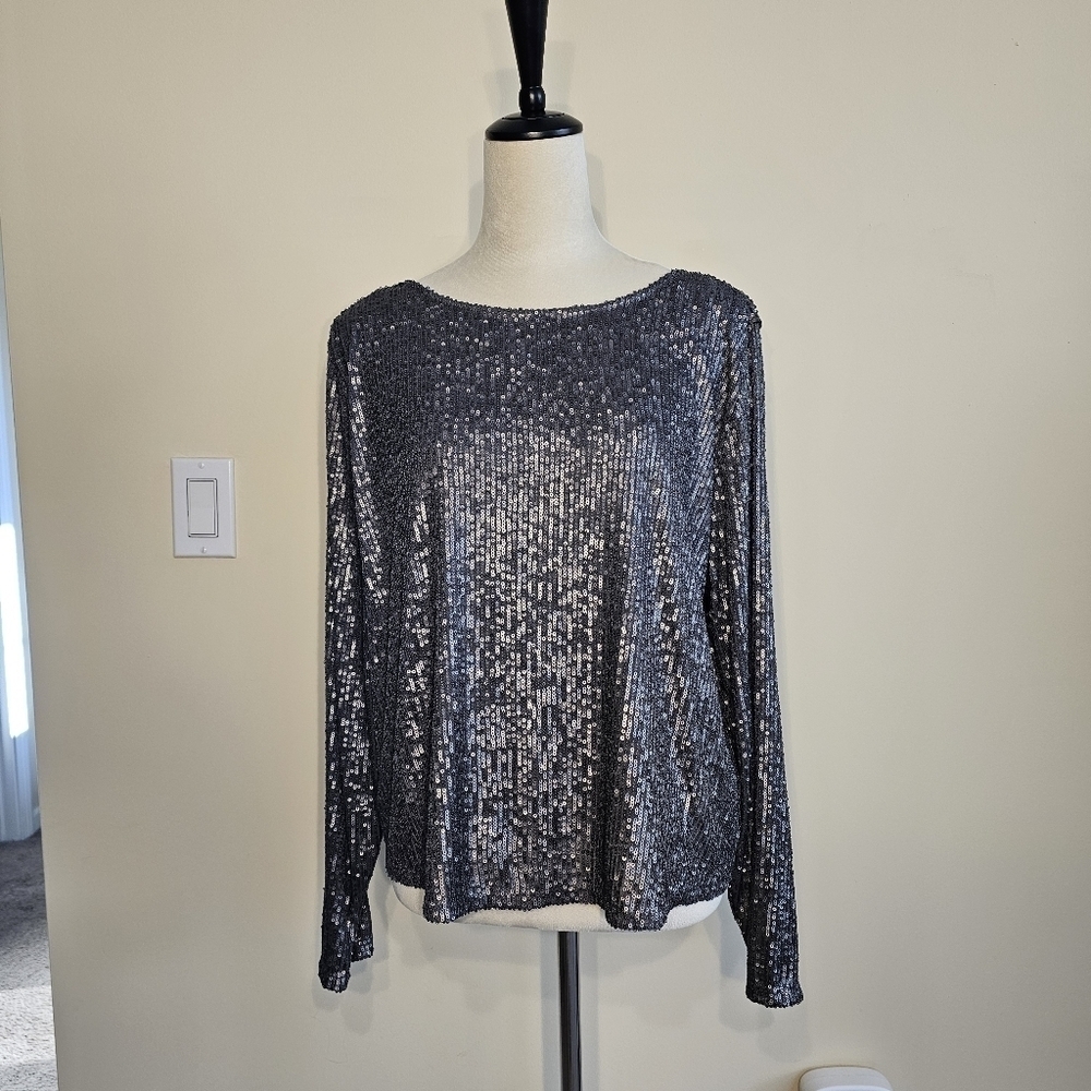 Halogen | Metallic Grey Sequin Blouse | Size L